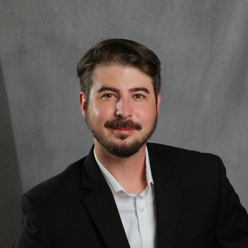 5 Keys For Raising Capital in Cannabis, CBD, & Hemp 1 admin ajax.php?action=kernel&p=image&src=%7B%22file%22%3A%22wp content%2Fuploads%2Fdlewis headshot