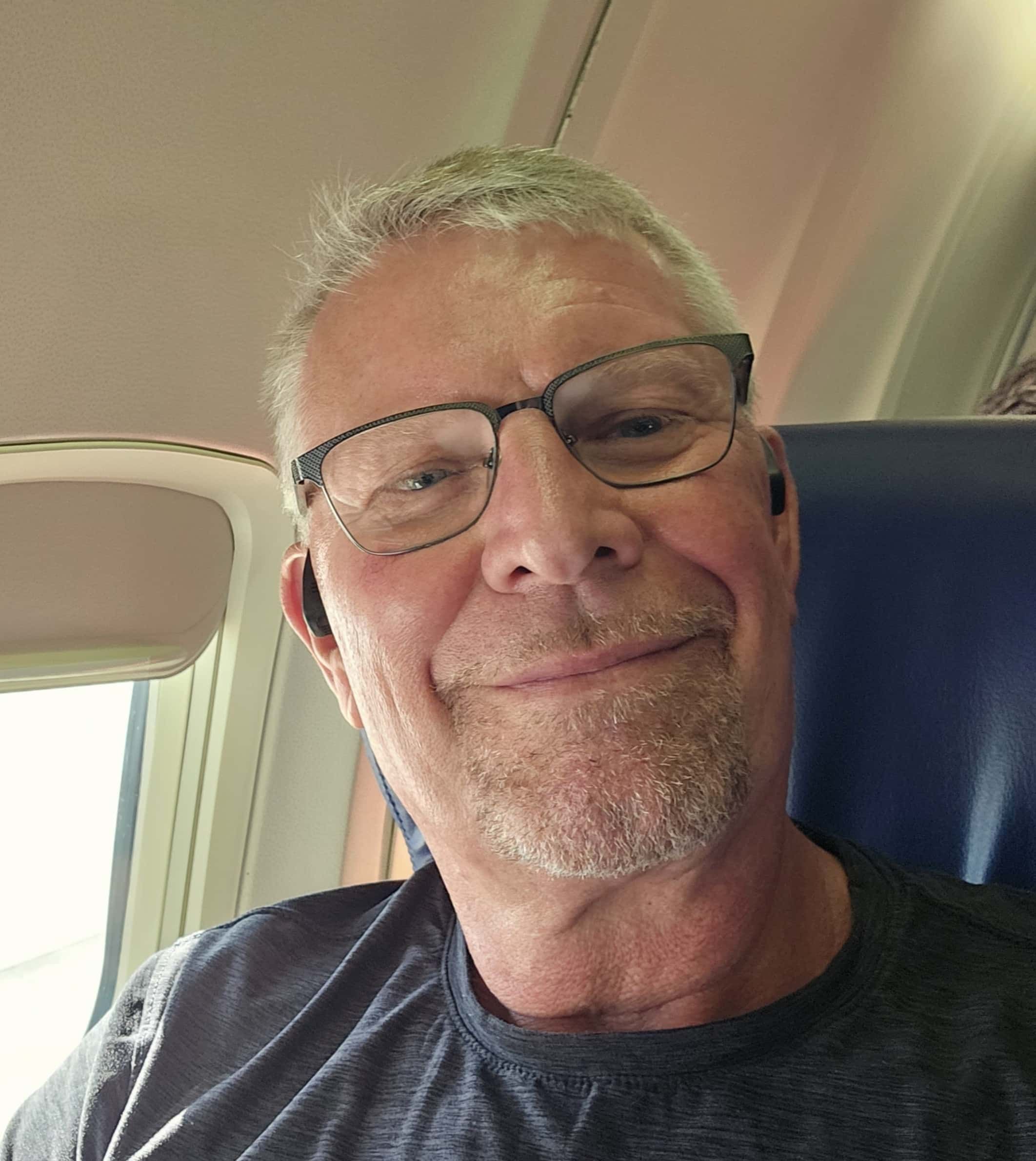 plane headshot 0cab2cc4